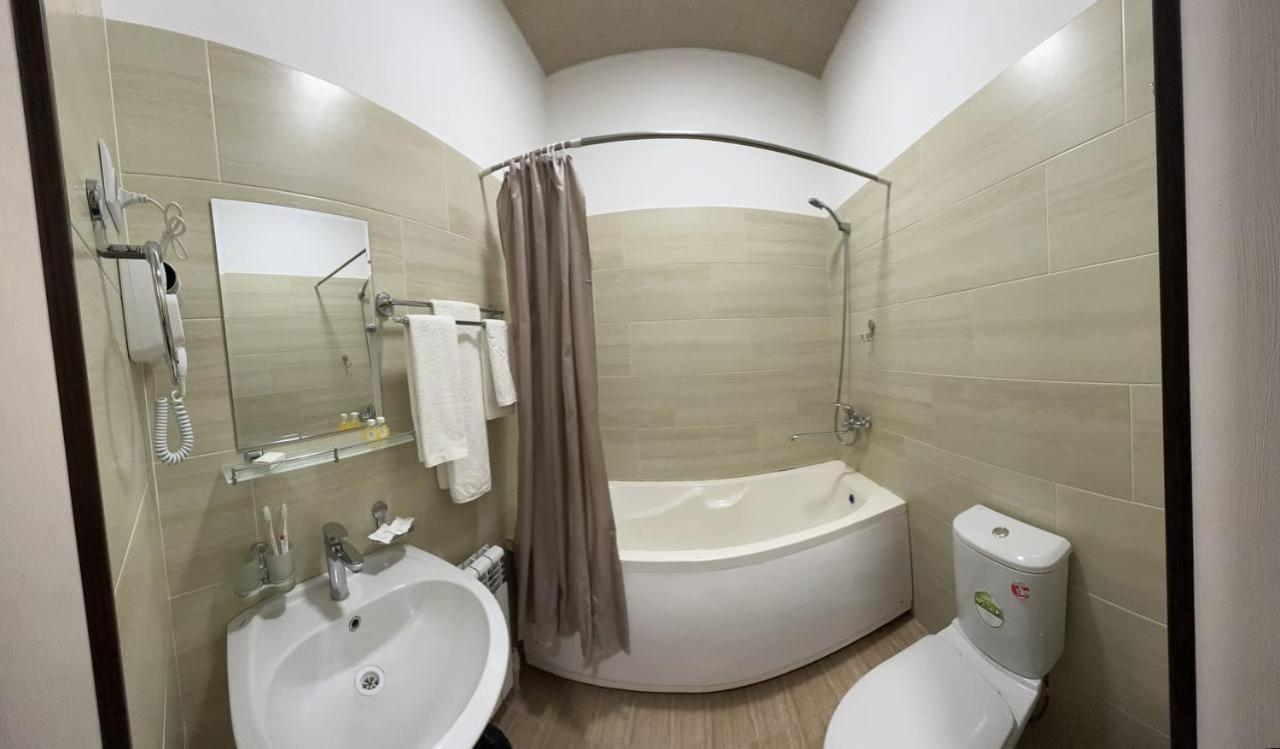 Hotel Aral Нукус Екстер'єр фото