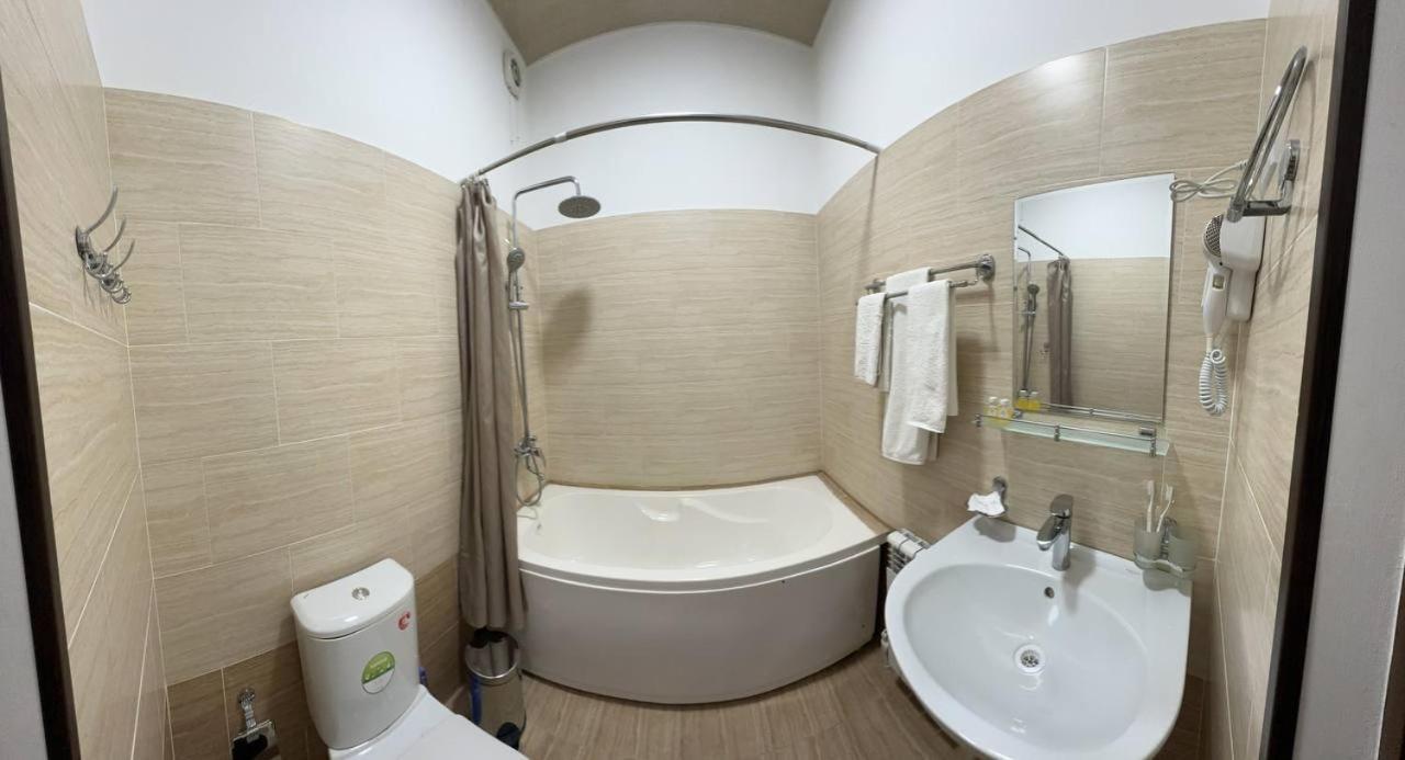 Hotel Aral Нукус Екстер'єр фото