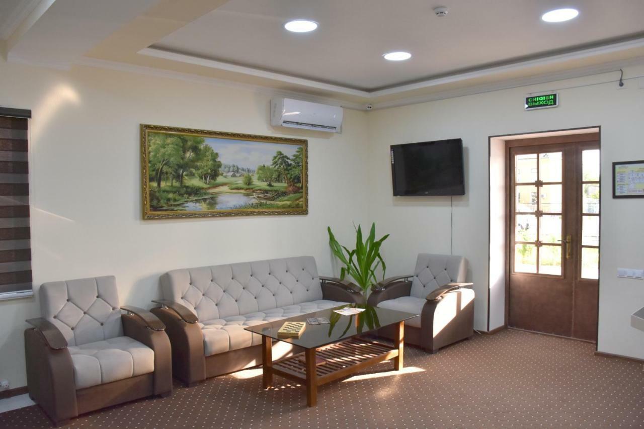 Hotel Aral Нукус Екстер'єр фото