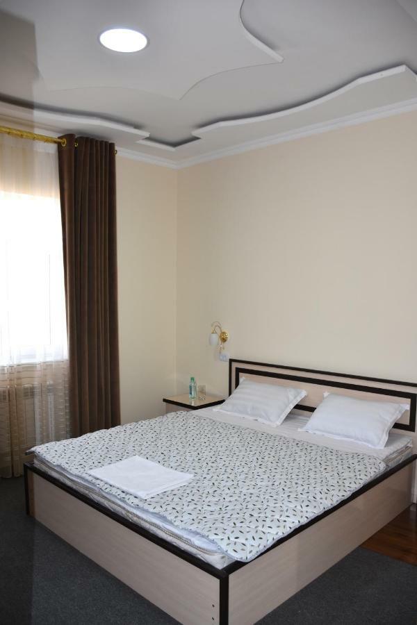 Hotel Aral Нукус Екстер'єр фото