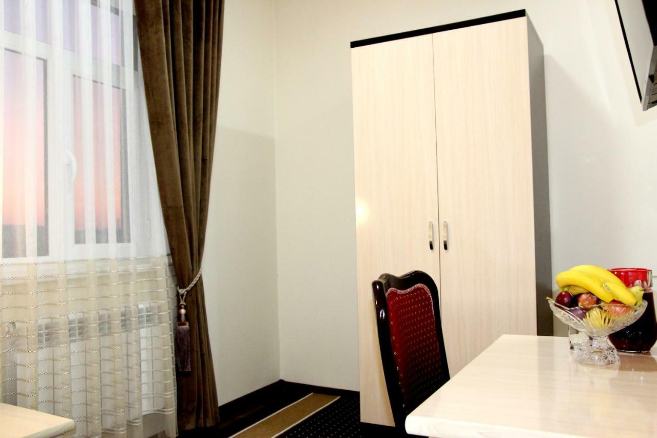 Hotel Aral Нукус Екстер'єр фото